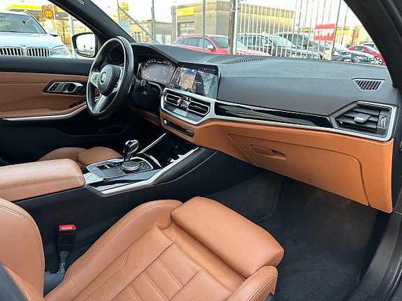 BMW M340d 14 of 28