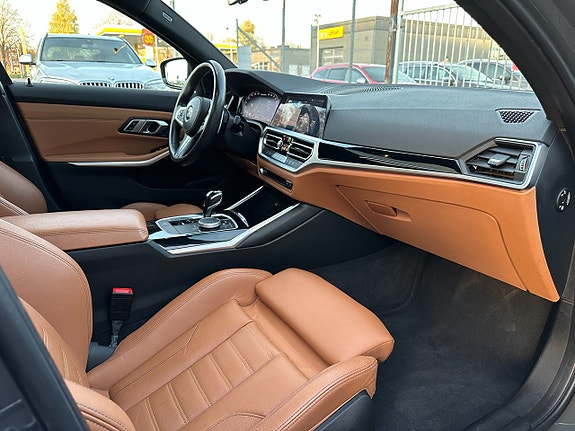 BMW M340d 18 of 28