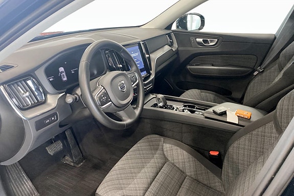 Volvo XC60 6 of 16