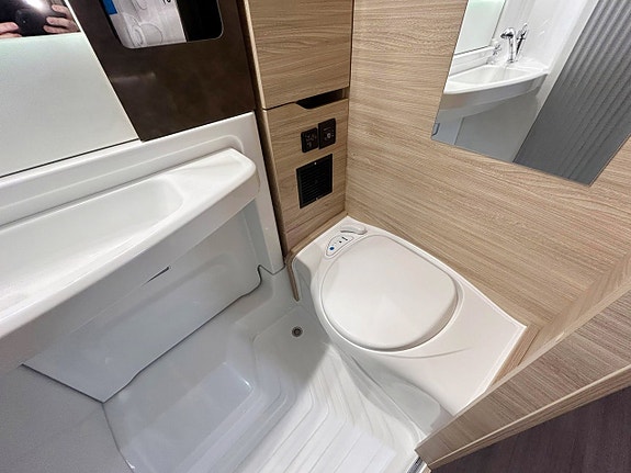Knaus VAN TI PLUS 650 MEG Platinum Selection 4X4 AUTOMAT – ALDE - OFFROAD-PAKET - 165 HK - Långbäddar 23 of 30