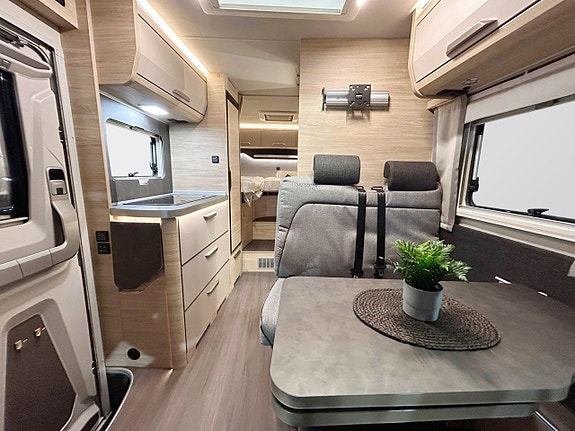 Knaus VAN TI PLUS 650 MEG Platinum Selection 4X4 AUTOMAT – ALDE - OFFROAD-PAKET - 165 HK - Långbäddar 12 of 30