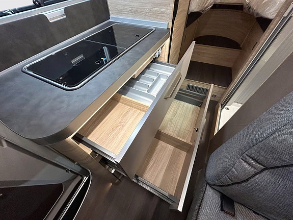 Knaus VAN TI PLUS 650 MEG Platinum Selection 4X4 AUTOMAT – ALDE - OFFROAD-PAKET - 165 HK - Långbäddar 21 of 30