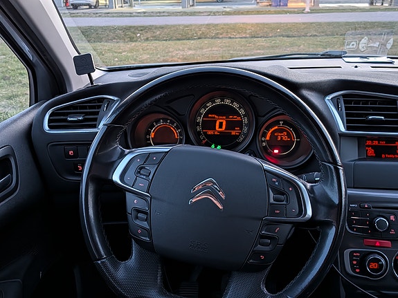 Citroen C4 18 of 22