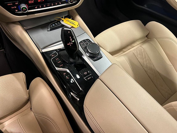 BMW 530e 18 of 21