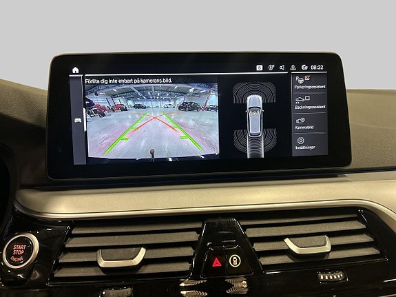 BMW 530e 16 of 21