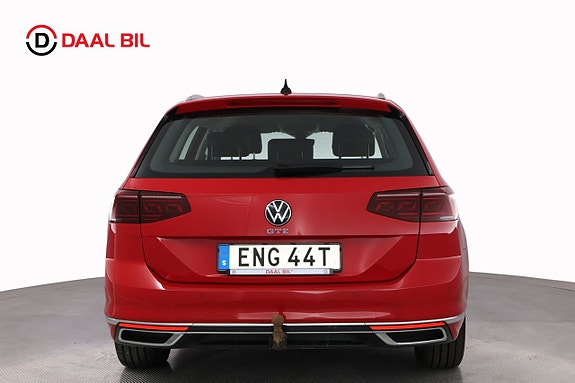Volkswagen Passat 7 of 25
