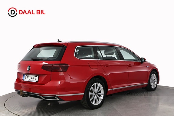 Volkswagen Passat 6 of 25