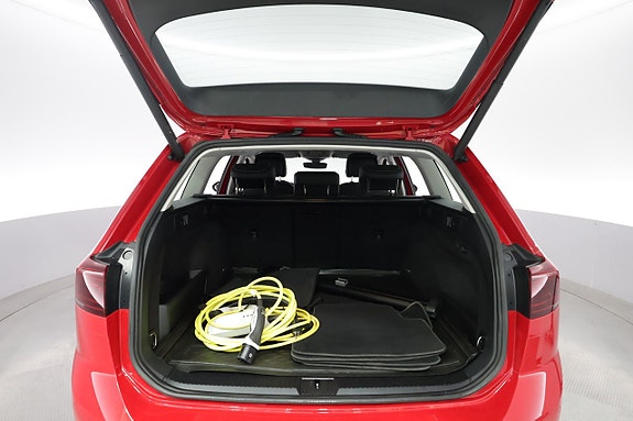 Volkswagen Passat 24 of 25