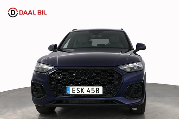 Audi Q5 2 of 5