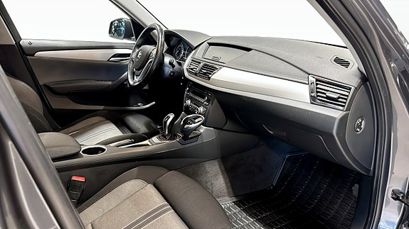 BMW X1 3 of 10
