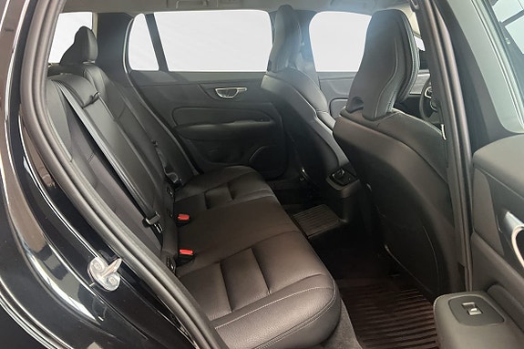 Volvo V60 12 of 27