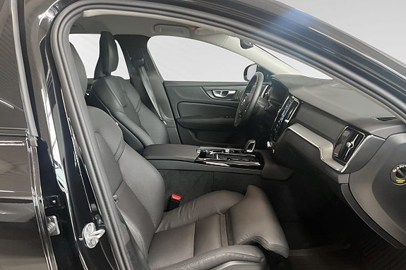 Volvo V60 11 of 27