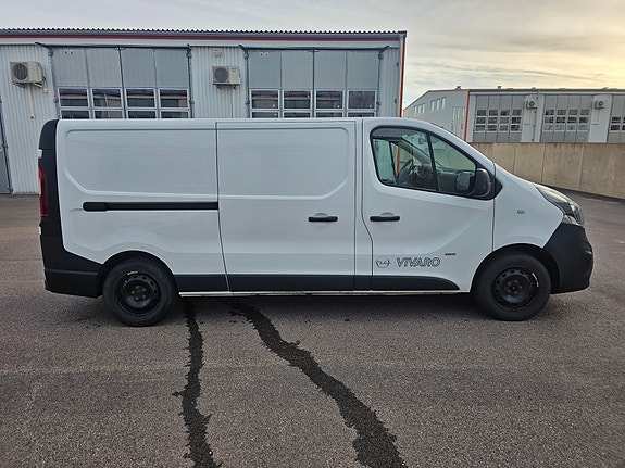 Opel Vivaro 8 of 19