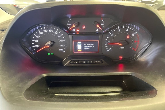 Peugeot Partner 16 of 21