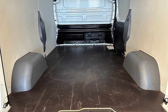 Renault Trafic 14 of 16