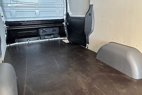 Renault Trafic 15 of 16