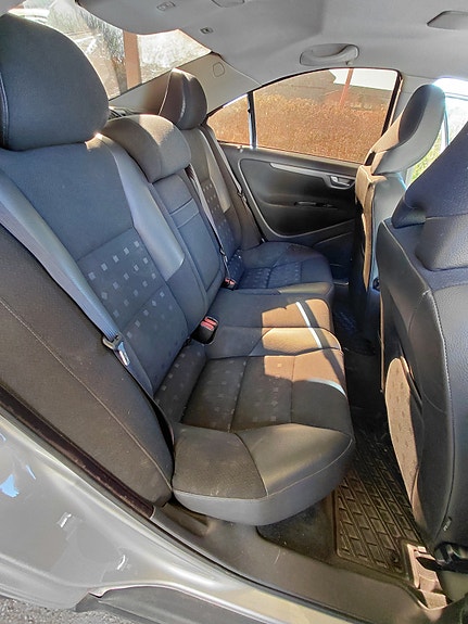 Volvo S60 6 of 20