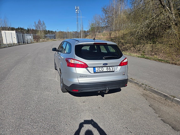 Ford Focus 5 of 8