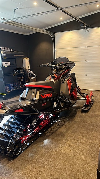 Polaris Boost Indy VR1 DMX 137" OMG LEV 3 of 3