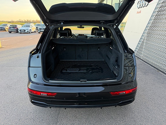 Audi Q5 9 of 21