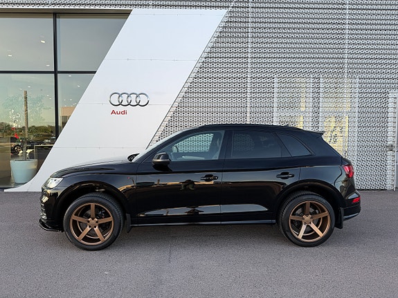 Audi Q5 3 of 21