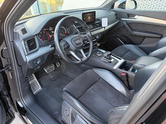 Audi Q5 12 of 21