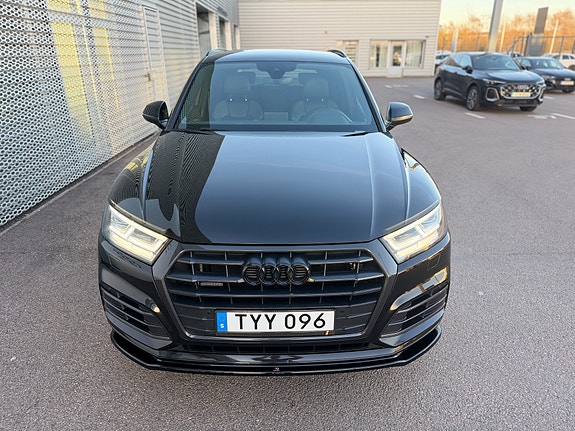 Audi Q5 4 of 21