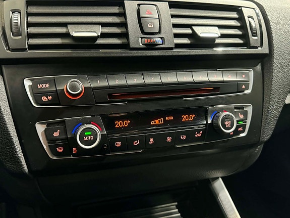 BMW 118d 15 of 17