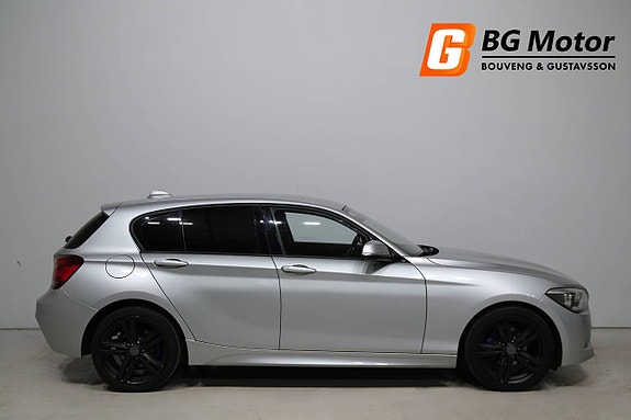 BMW 118d 3 of 5