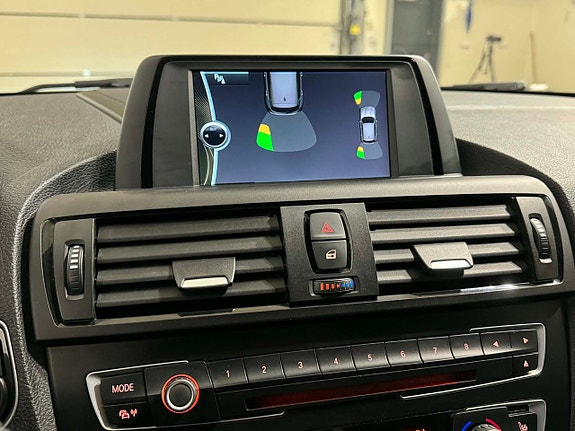 BMW 118d 16 of 17