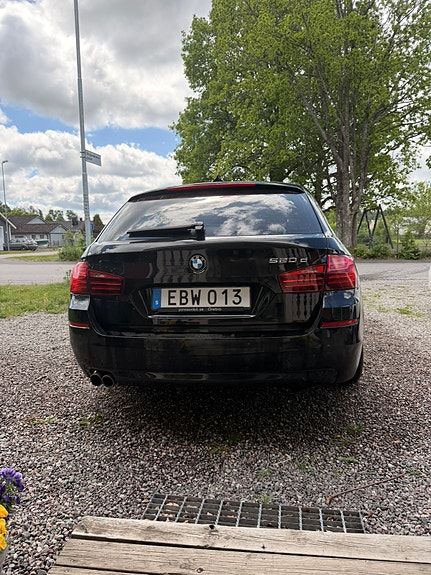 BMW 520d 3 of 9
