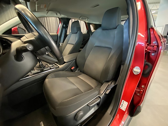 Mazda CX-30 6 of 30