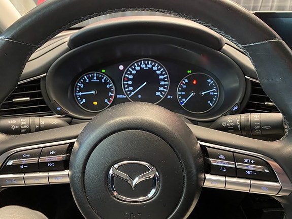 Mazda CX-30 9 of 30