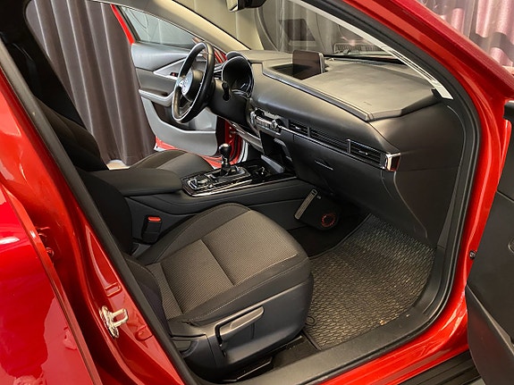 Mazda CX-30 25 of 30