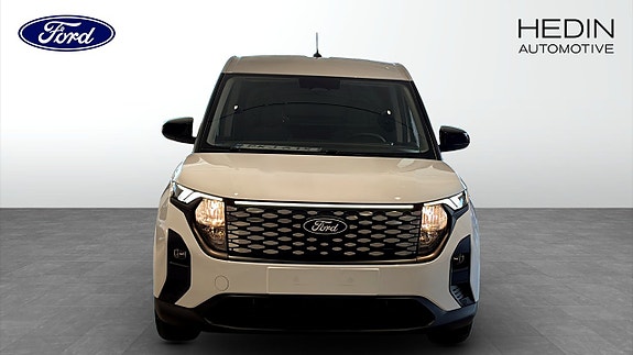 Ford E-Courier 8 of 10