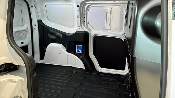 Ford E-Courier 5 of 5