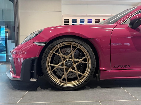 Porsche 718 4 of 5