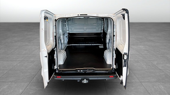 Renault Trafic 8 of 12