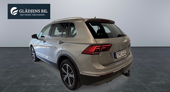 Volkswagen Tiguan 3 of 26