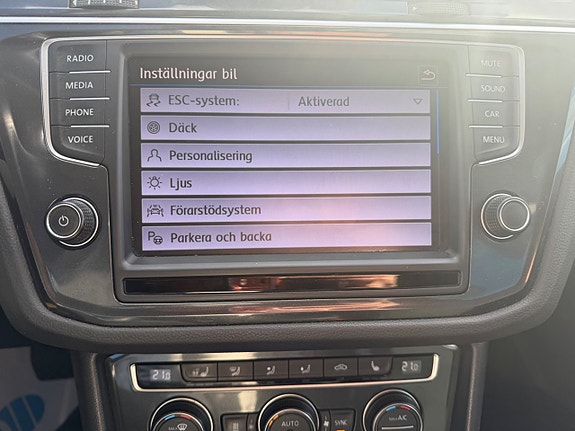 Volkswagen Tiguan 19 of 26