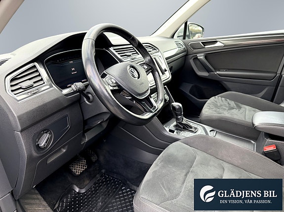 Volkswagen Tiguan 18 of 26