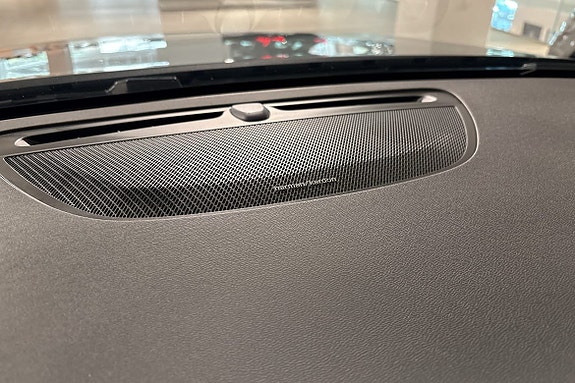 Volvo V60 14 of 16