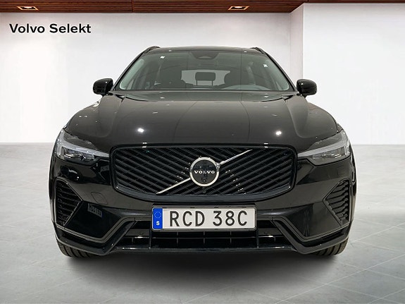 Volvo XC60 8 of 16