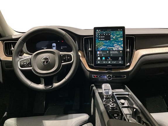 Volvo XC60 5 of 16