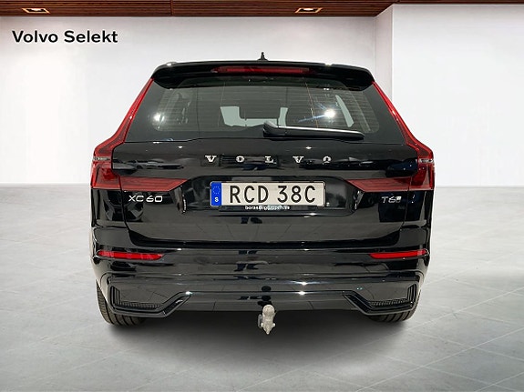 Volvo XC60 7 of 16