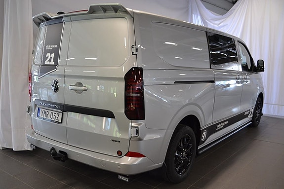 Volkswagen Transporter 3 of 5