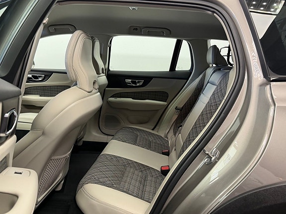 Volvo V60 Cross Country 16 of 21