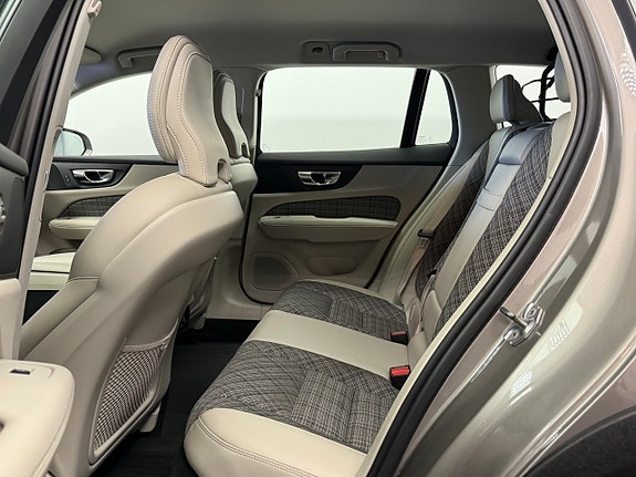 Volvo V60 Cross Country 14 of 21