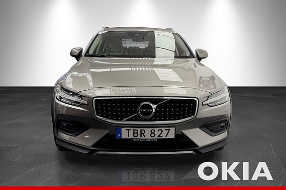 Volvo V60 Cross Country 5 of 21