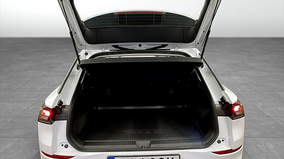 Volkswagen T-Roc 20 of 21